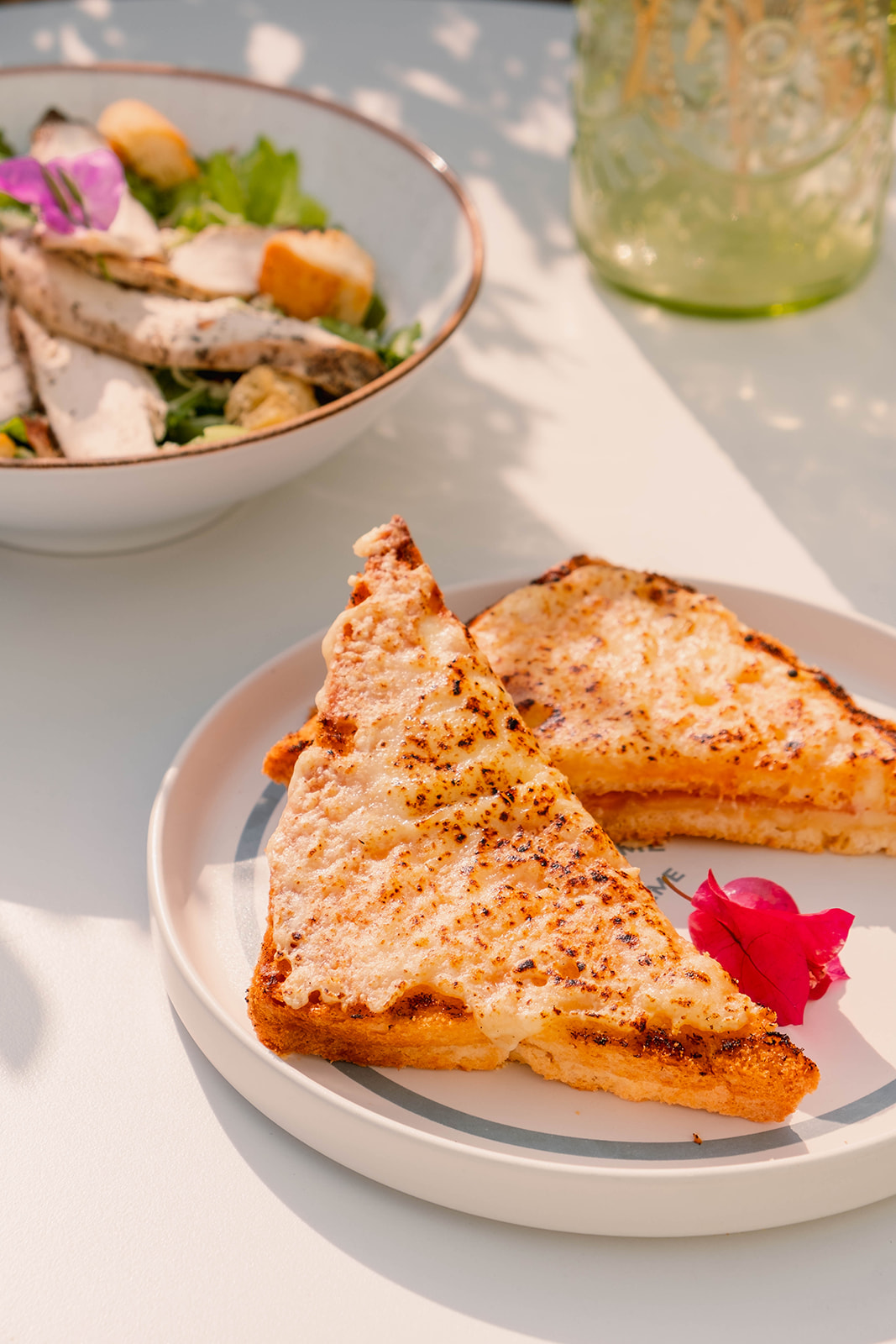Gratinated croque-monsieur