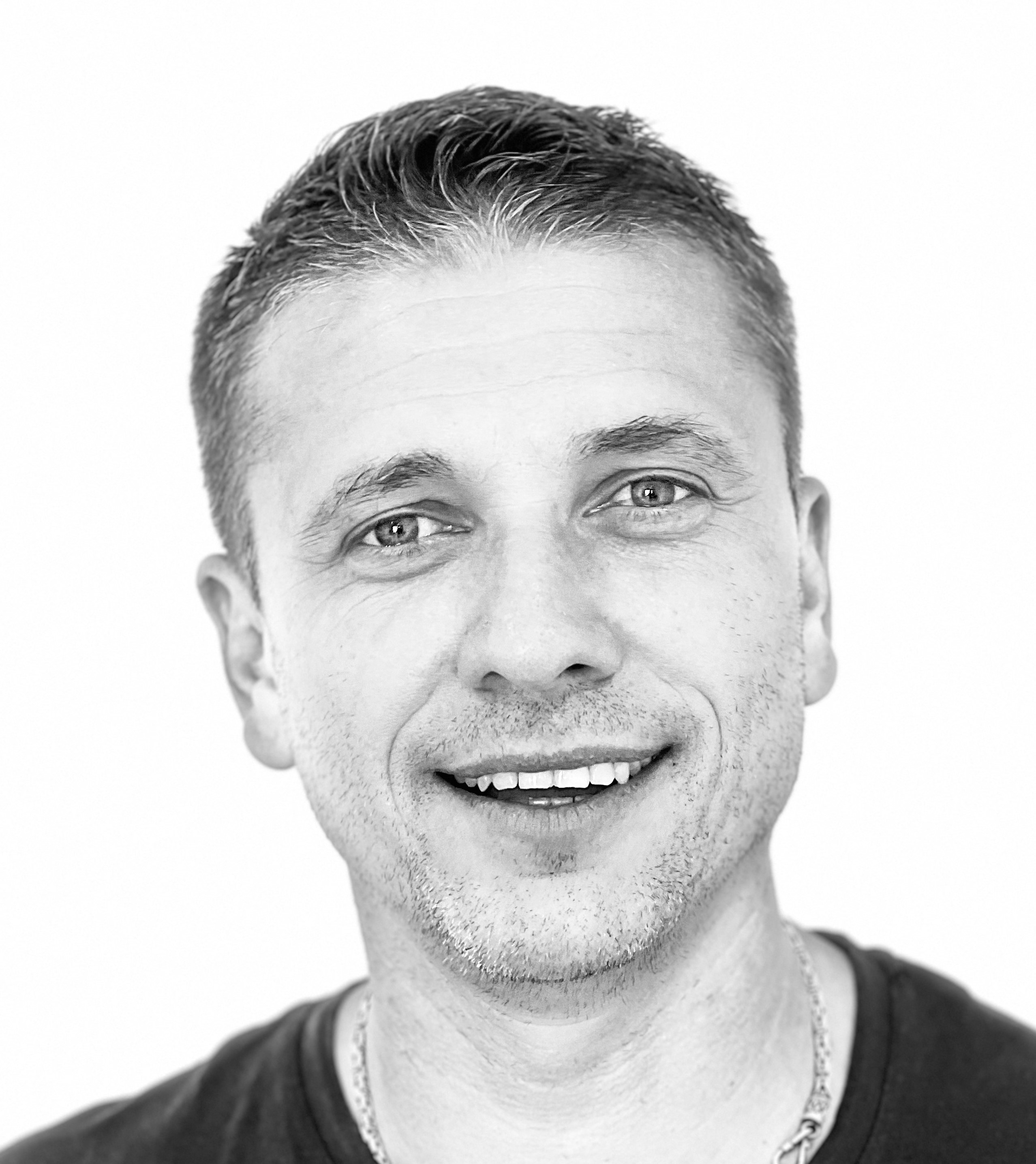 Manu HENNEBELLE