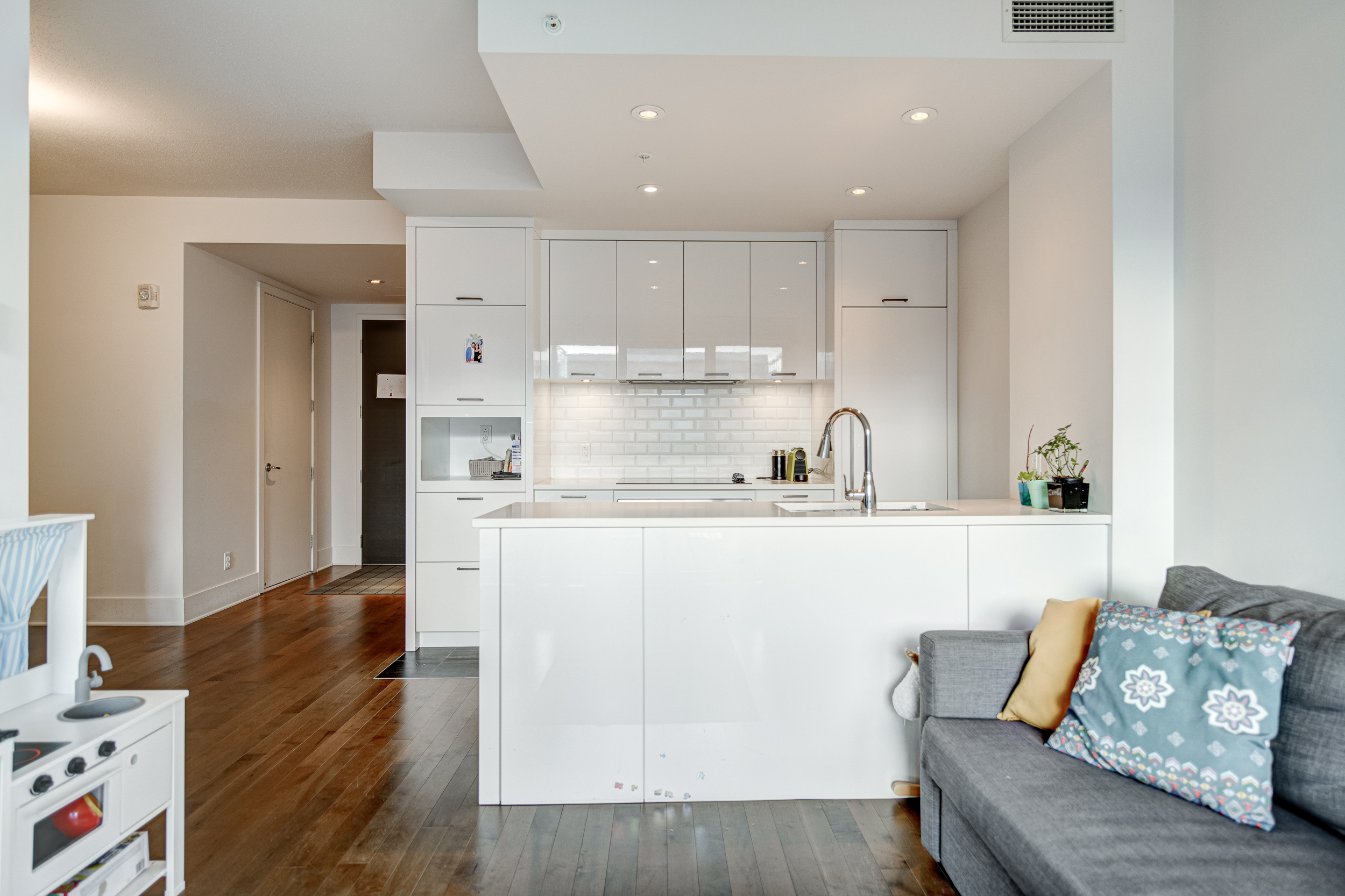 365 rue Saint-André, Montreal — photo 1