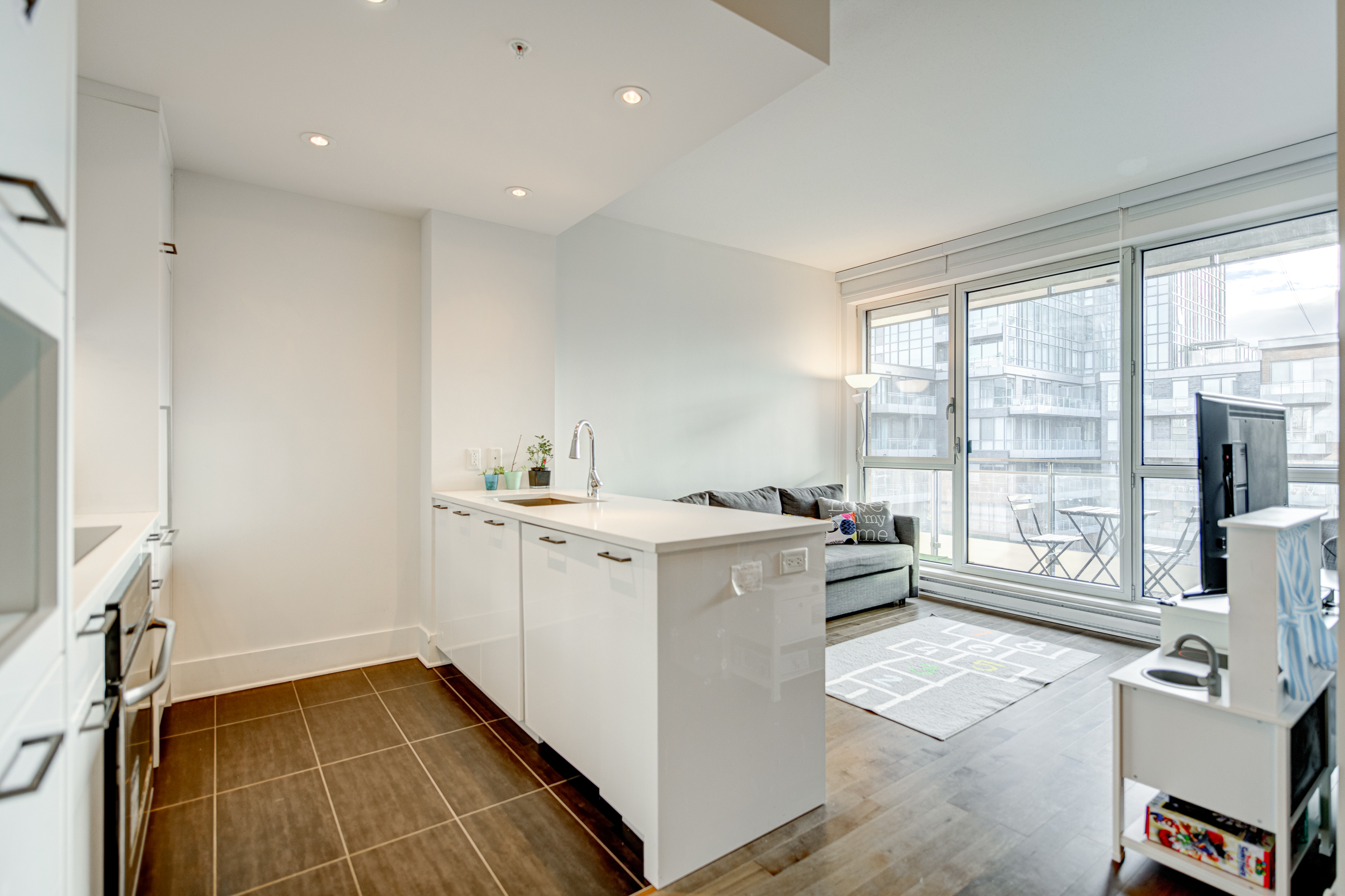 365 rue Saint-André, Montreal — photo 2